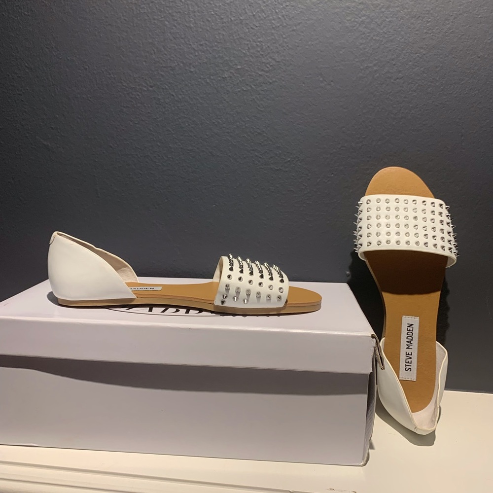 Sidestep flat white slides